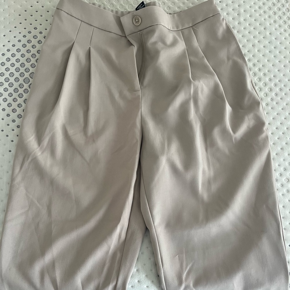 Sincerely Jules tan dress pants NWOT